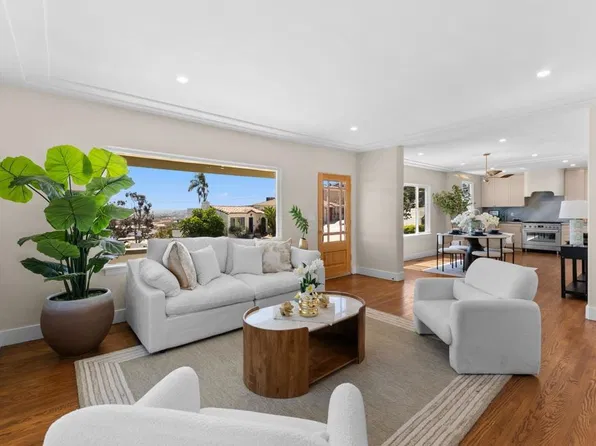 3911 California St, San Diego, CA 92110