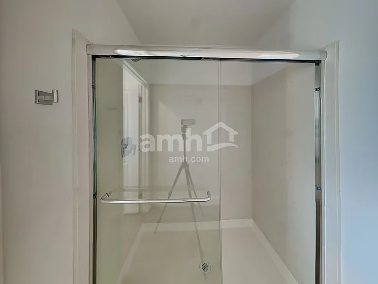 6411 Rush Ave — Photo 11