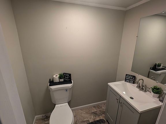 5th image of 2322 Chevy Chase Ln