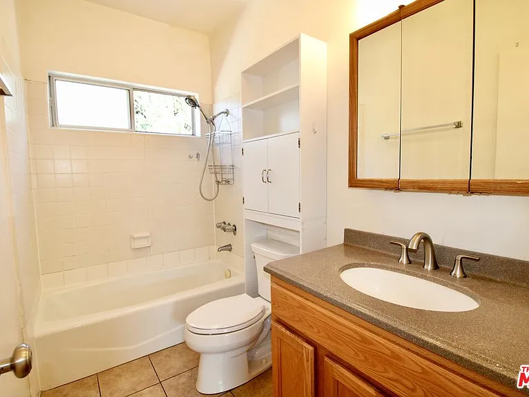 1319 E California Ave #B — Photo 14