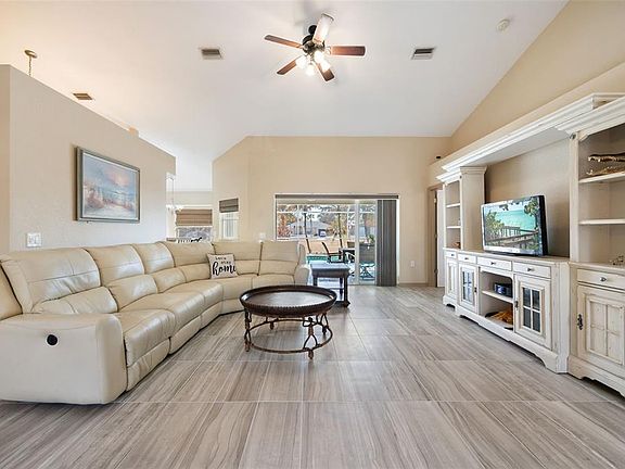 3rd image of 30361 Beech Rd