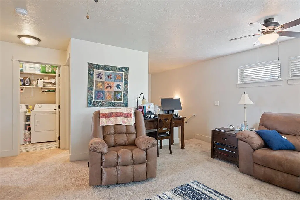 3 bed, 1722 sqft, $1,900 — Photo 3