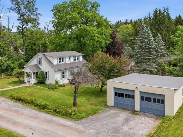 4 Corey St, Honesdale, PA 18431