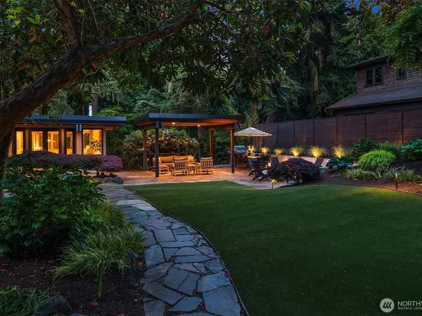2716 106th Place SE, Beaux Arts, WA 98004