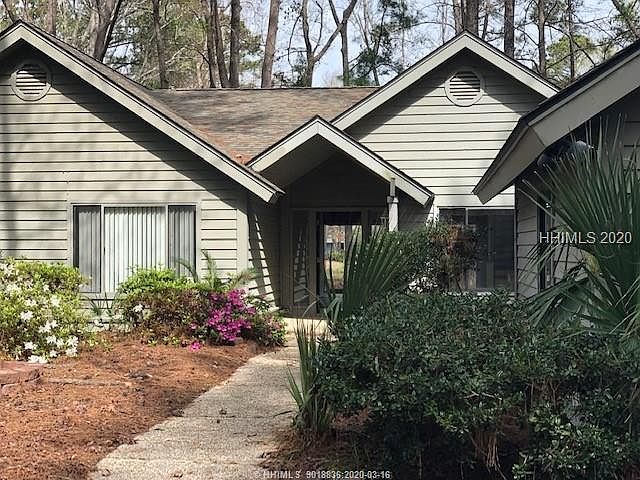 1st image of 17 Highbush Dr