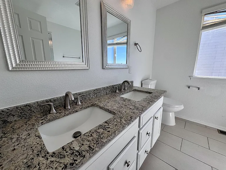 19308 E Dickenson Pl — Photo 14