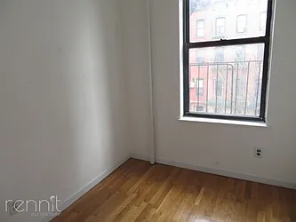 Rented by Rennit Inc.