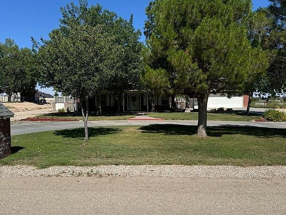 3rd image of 2412 Camino Del Oso
