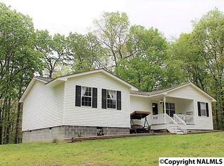 2109 Kennedy Rd NE, Fort Payne, AL 35967