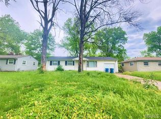 1437 Farmview Ave, Saint Louis, MO 63138
