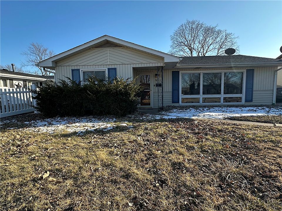1st image of 28 Juliana Dr