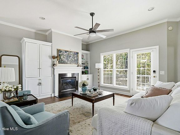 4th image of 101 Belmont Court