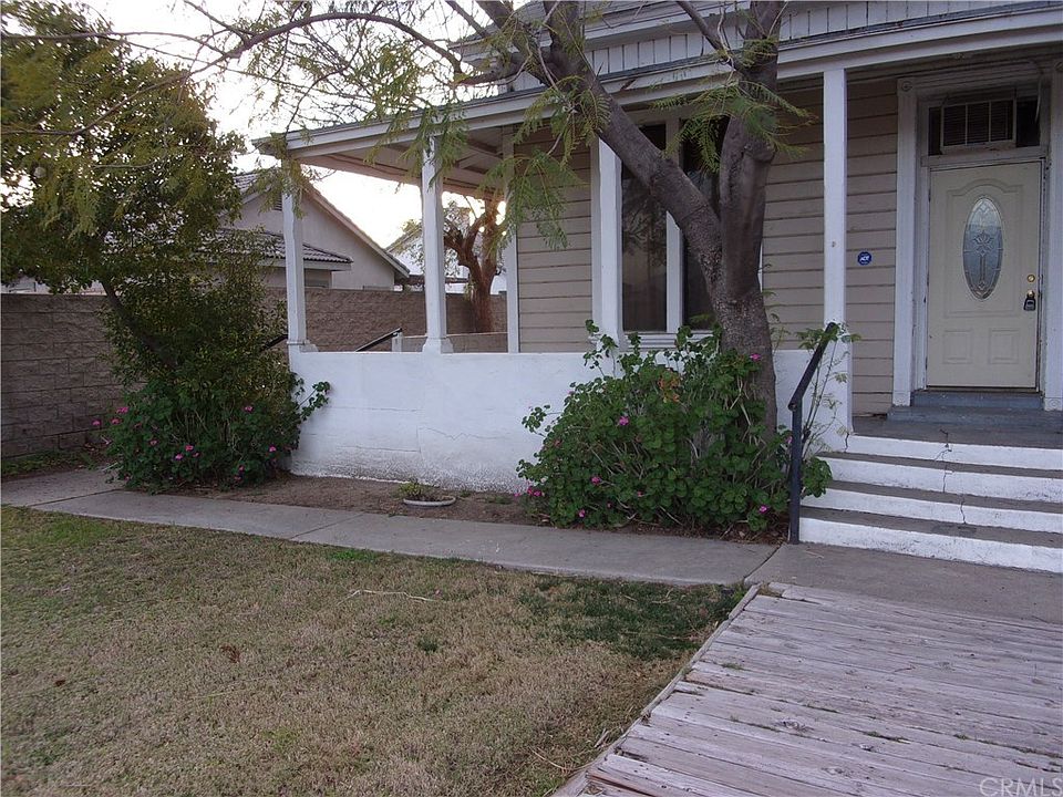 1st image of 4590 N 4th Ave