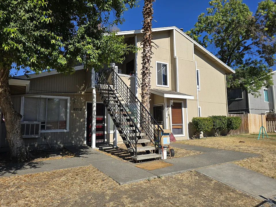 6214 Porterfield Ct