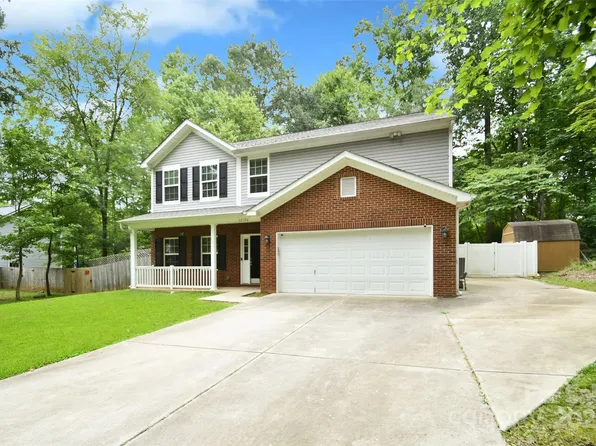 12120 Canal Dr, Huntersville, NC 28078