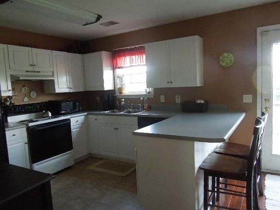 4th image of 5113 Mountain Breeze Ct