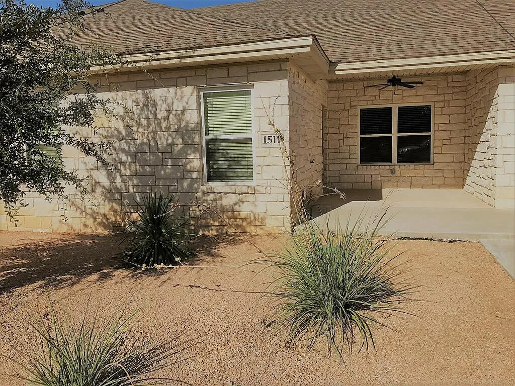 2 bed, 2.0 bath, 1502 sqft, $2,350 — Photo 1