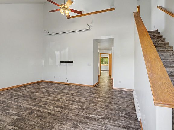 2nd image of 106 E Clinton St #1