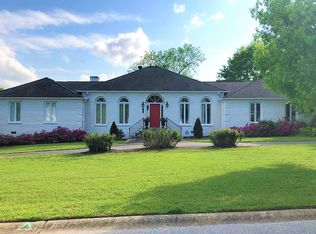 1755 Four Lakes Dr, Madison, GA 30650