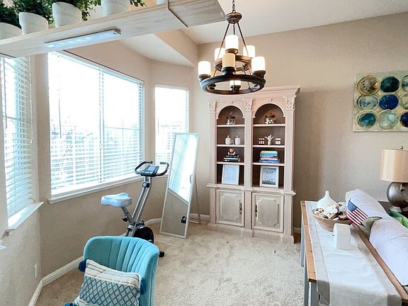 4th image of 3941 Vancouver Cir
