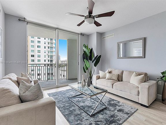 4th image of 1745 E Hallandale Beach Blvd Unit 905W