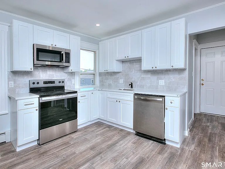 2029 Kings Hwy #2 — Photo 8