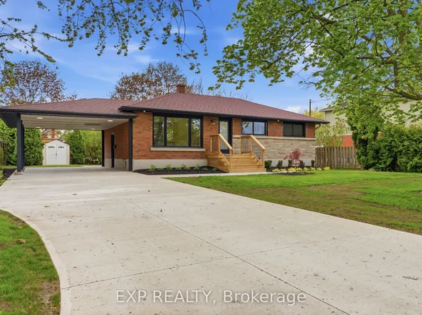 6 Bessborough Dr, Saint Catharines, ON L2M 3G2