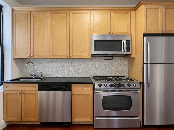 5th image of 611 W 137th St APT 44