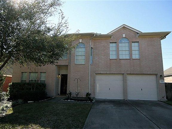 Welcome Home to this gorgeous 2132 sq ft retreat !!