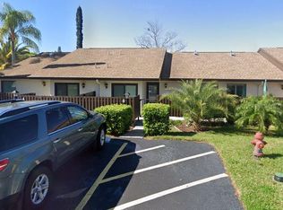 1844 Pine Ridge Way W APT B, Palm Harbor, FL 34684