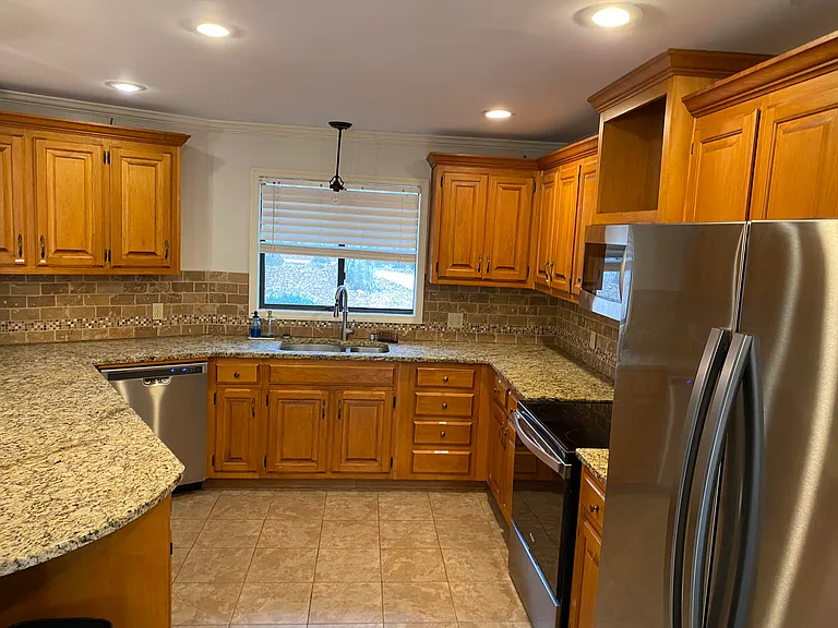1320 Buckhead Dr — Photo 5