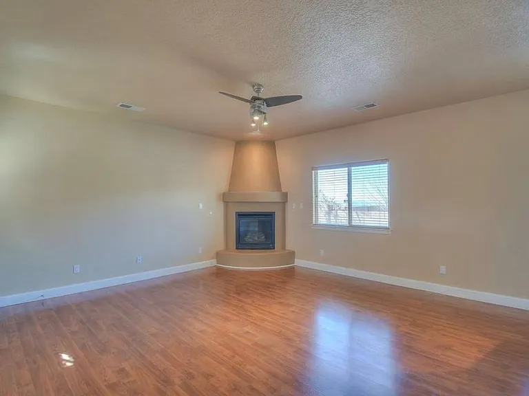 7100 Dancing Eagle Ave NE — Photo 4