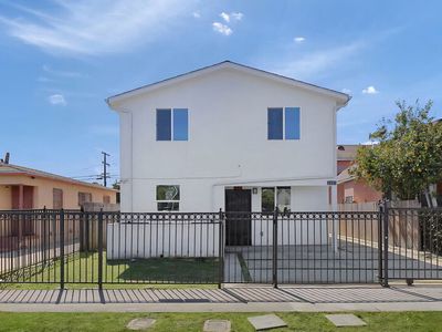 320 E 55th St, Los Angeles, CA, 90011