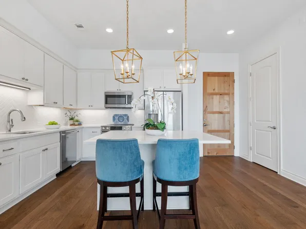 104 Bella Toscana Ave APT 2302, Lakeway, TX 78734