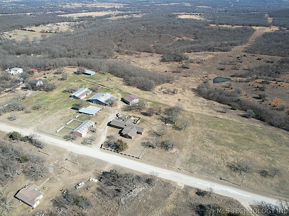 5th image of 9520 N 160th Rd