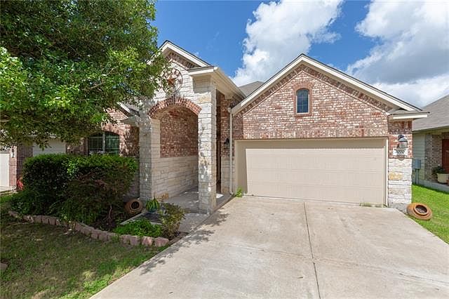 1st image of 2070 Cambria Dr