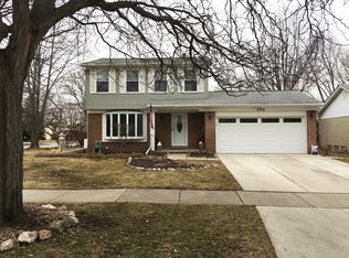 352 Greenleaf St, Canton, MI 48187