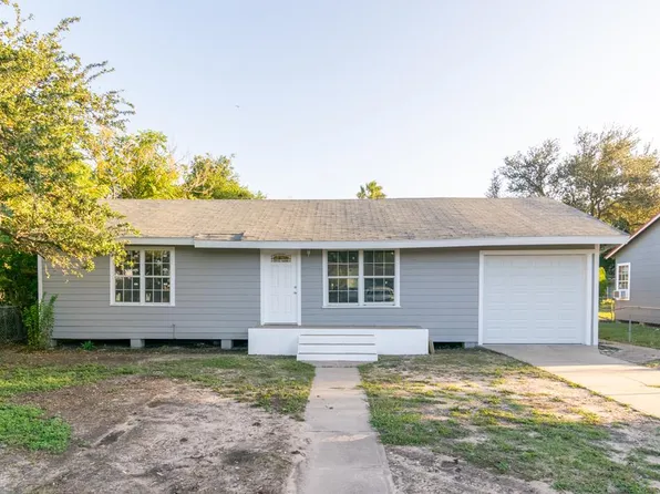 1226 Belmont St, Alice, TX 78332