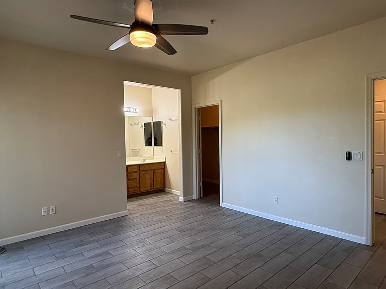 935 Salida Ln — Photo 7