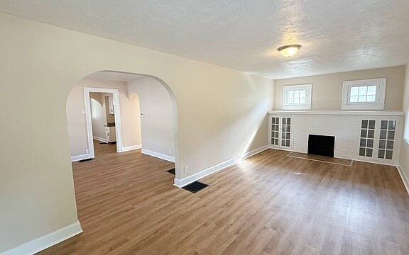 2nd image of 5936 Dewey Ave