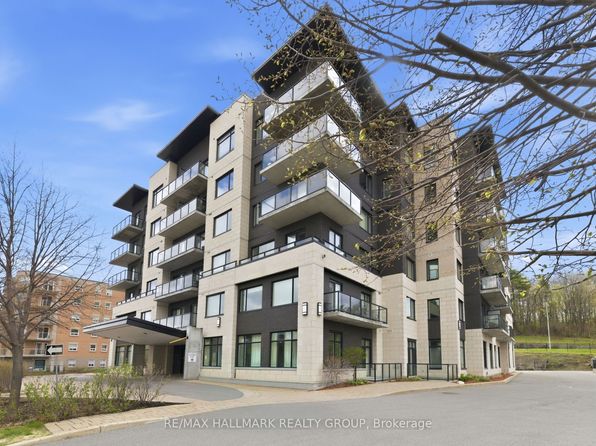 310 Centrum Blvd #206, Ottawa, ON K1E 0A3