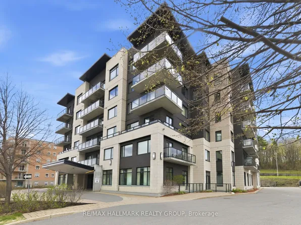 310 Centrum Blvd #206, Ottawa, ON K1E 0A3