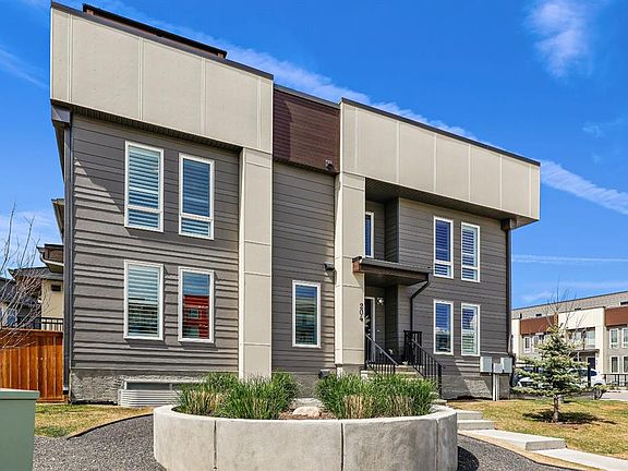 2nd image of 19500 37th St SE #204