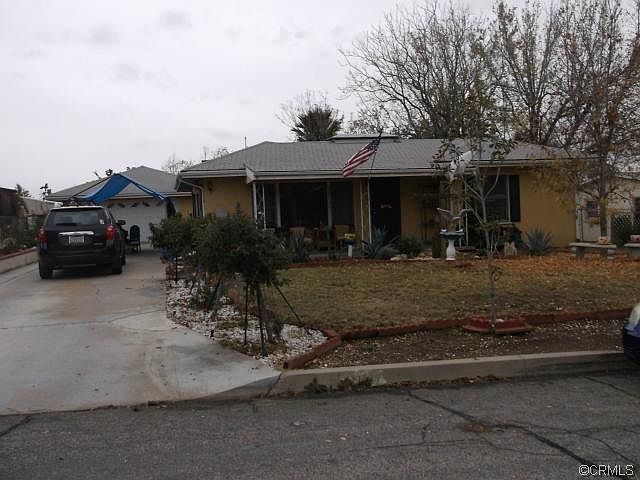 1st image of 34855 Acacia Ave