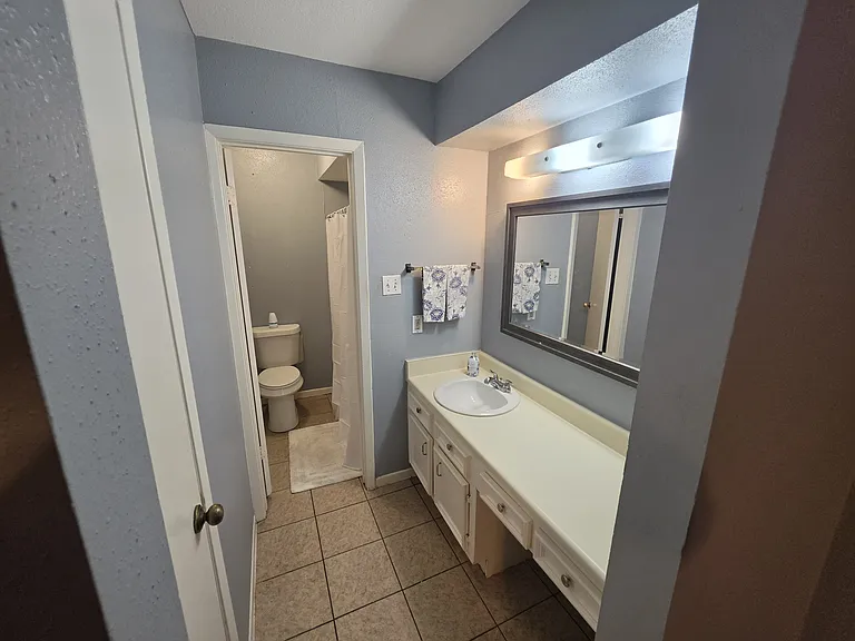 10003 Leamington Dr — Photo 8