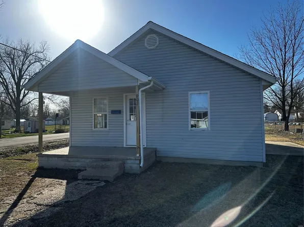 901 N Mulberry St, Dexter, MO 63841