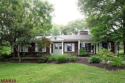 1st image of 17 Zinzer Ct