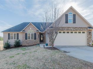 2825 Fuller Mill Rd, Thomasville, NC 27360