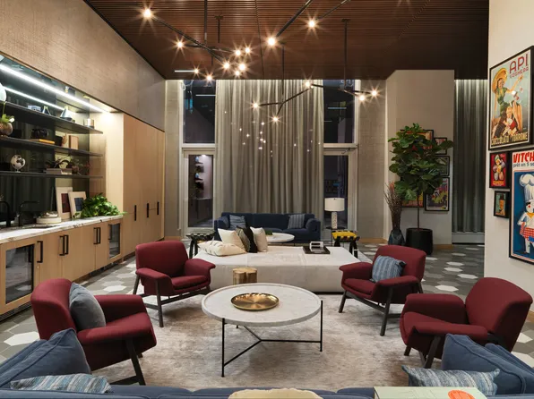 252 South Street image 8 of 12