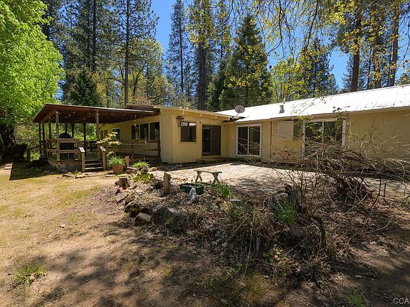 4th image of 204 Buchanan Way